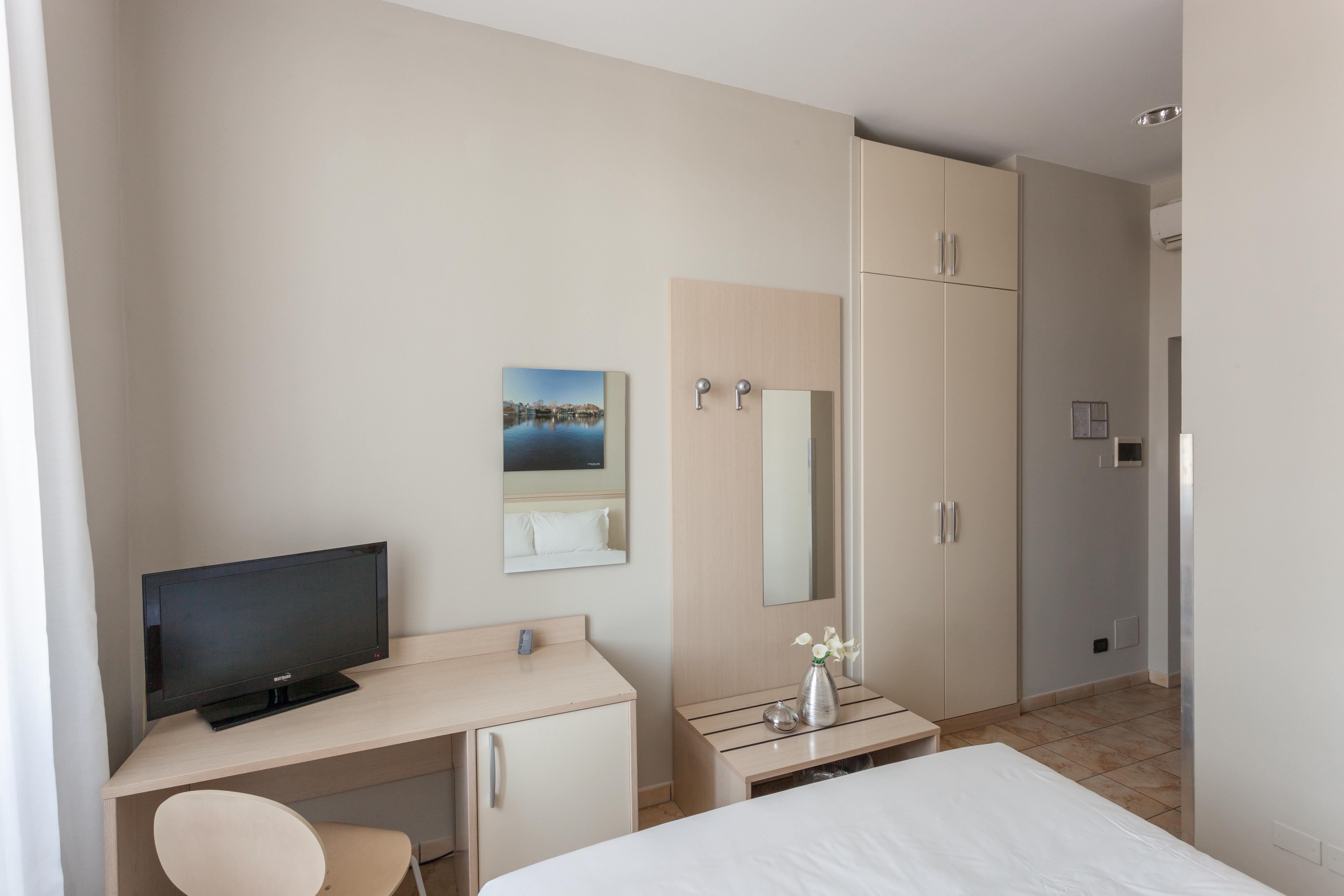 Quality Dock Milano Hotel 3*
